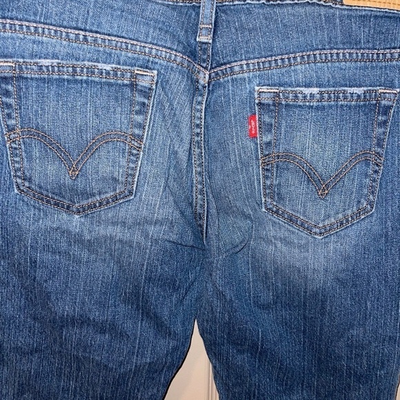 Levi’s 515 Capri With Cuffed Hem - Picture 10 of 12